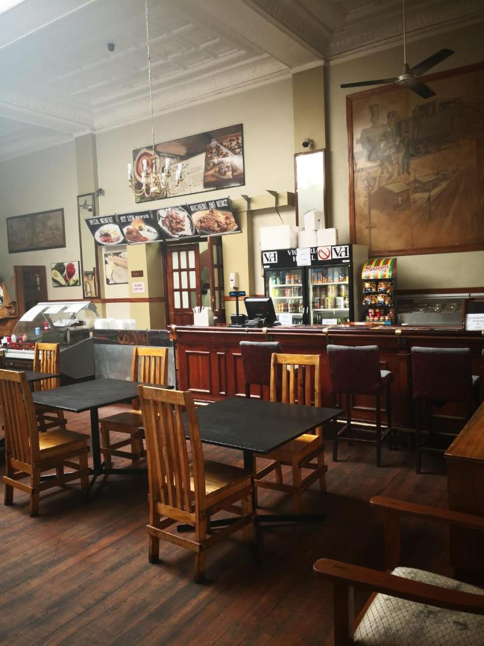 Victoria Hotel Pretoria-Noord Buitenkant foto