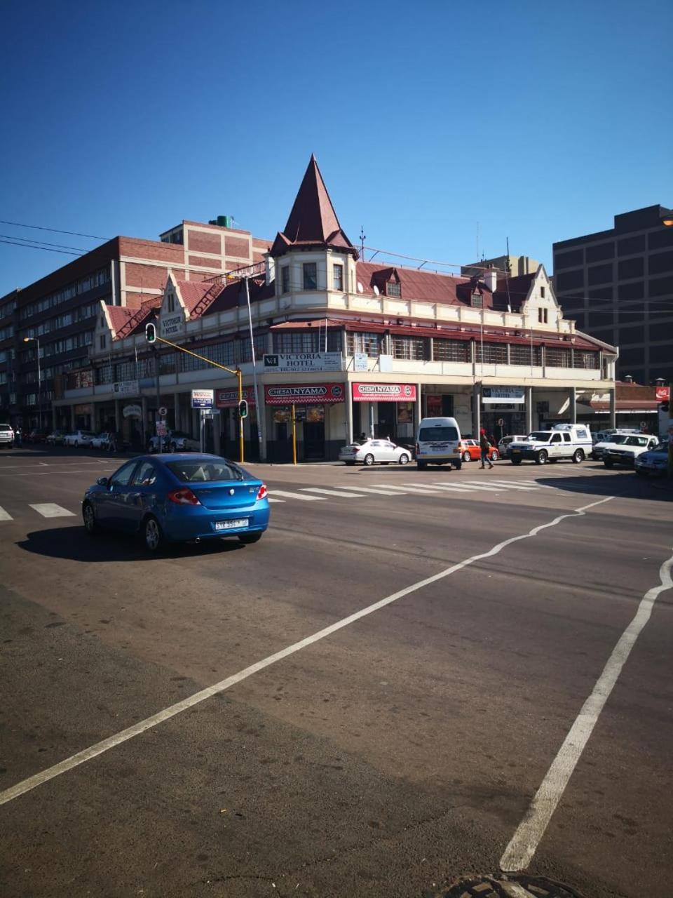 Victoria Hotel Pretoria-Noord Buitenkant foto
